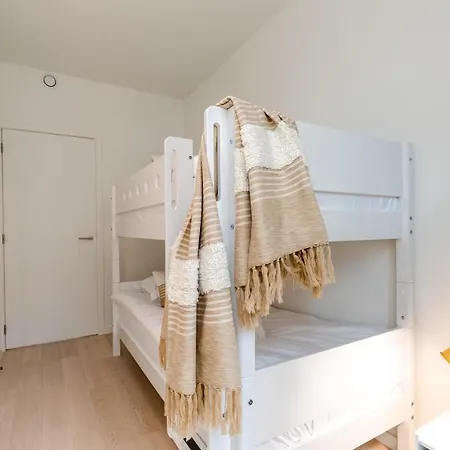 Coastal Elegance: Beachside Retreat With Private Parking Holiday home Ostend