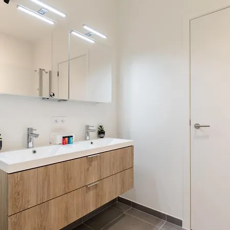 Casiola - New With Parking Near The Ostende
